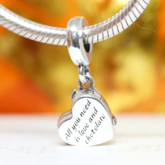 PANDORA Openable Heart Chocolate Gift Box Dangle Charm 792587C01 - Picture 2 of 3